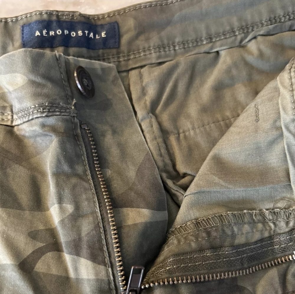 Aeropostale Camoflauge Shorts (38)